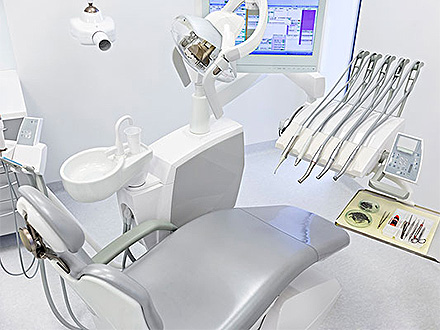 黑龍江中醫藥大學冰箱無線溫度監控系統 